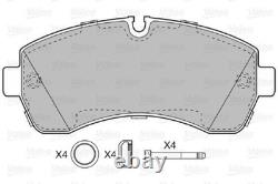 Front Disc Brake Pad Set VALEO Fits MERCEDES VW Sprinter Crafter 30-35 54205320