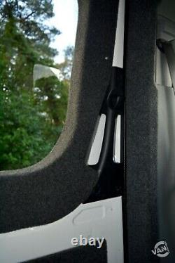 VW Crafter/Sprinter Sliding Door Window Integrated Blind/Shade 